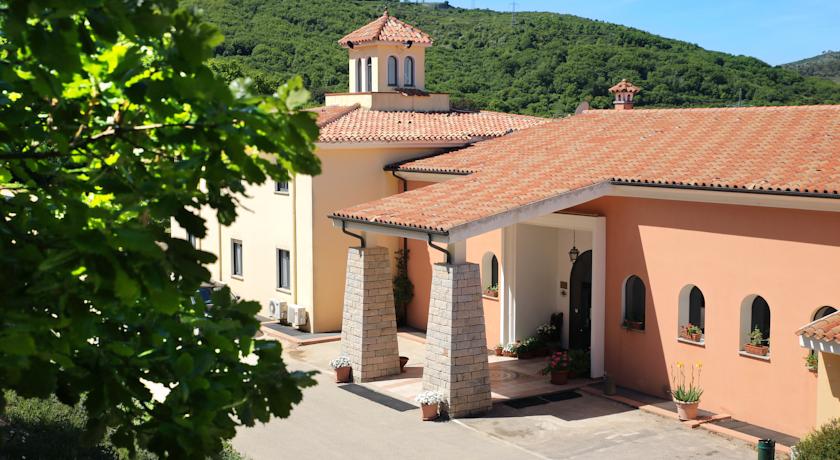 Hotel Pausania Inn op Sardinie | gebouw